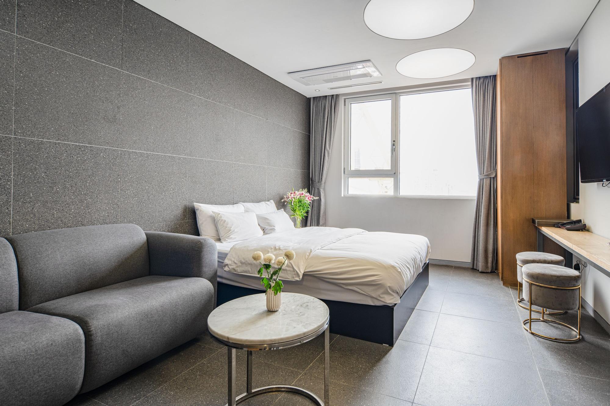 Hotel The Designers Hongdae Сеул Экстерьер фото