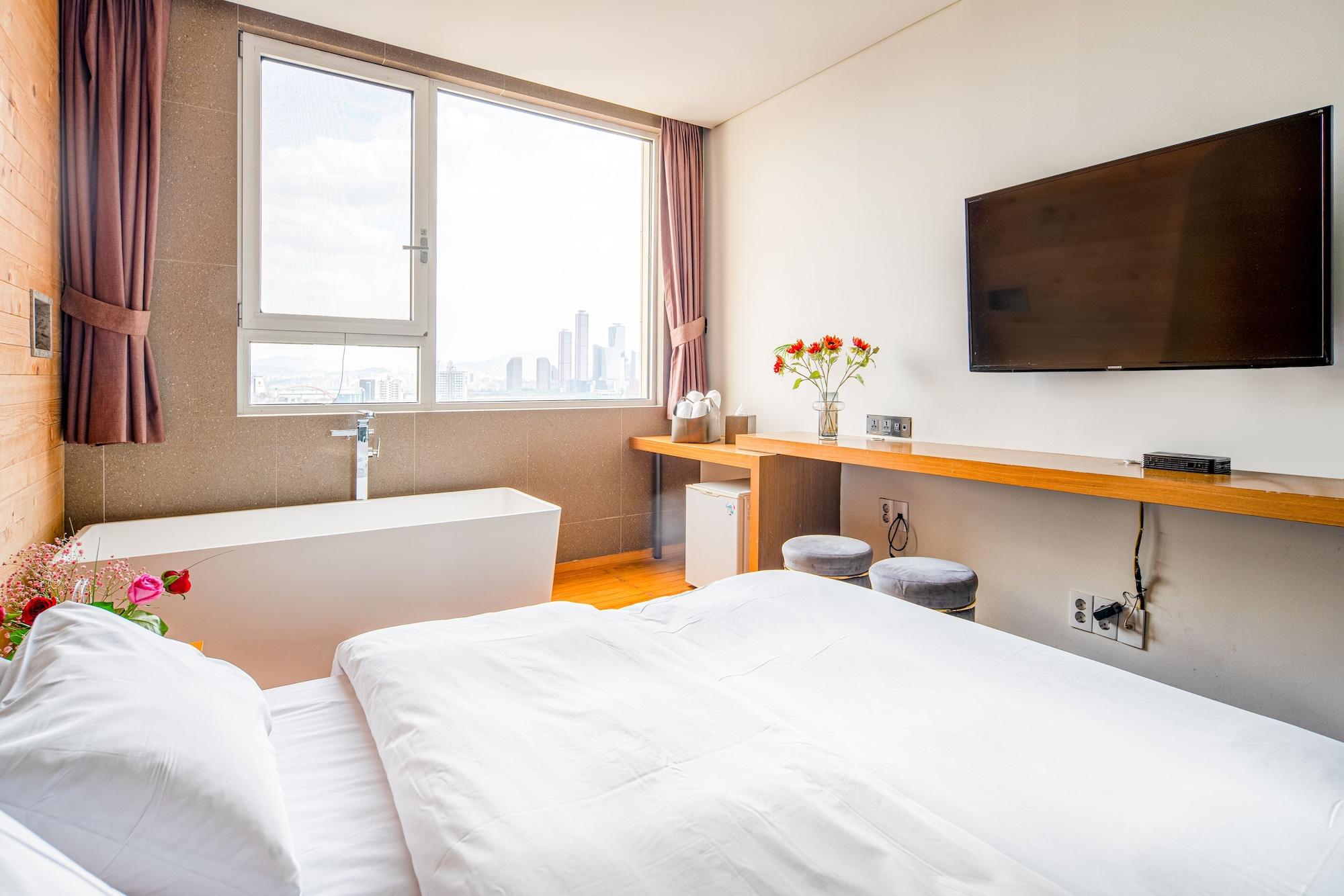 Hotel The Designers Hongdae Сеул Экстерьер фото