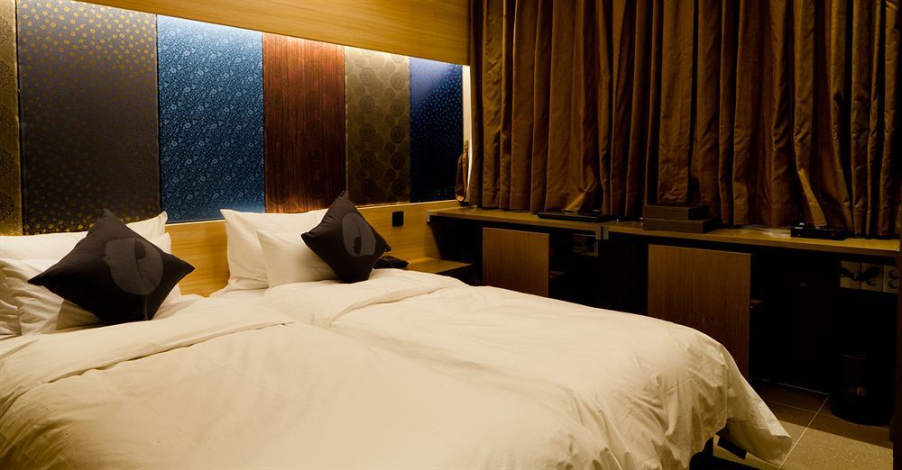 Hotel The Designers Hongdae Сеул Экстерьер фото